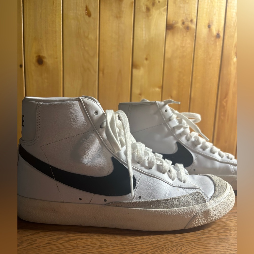 Women’s Nike Blazers size 8.5